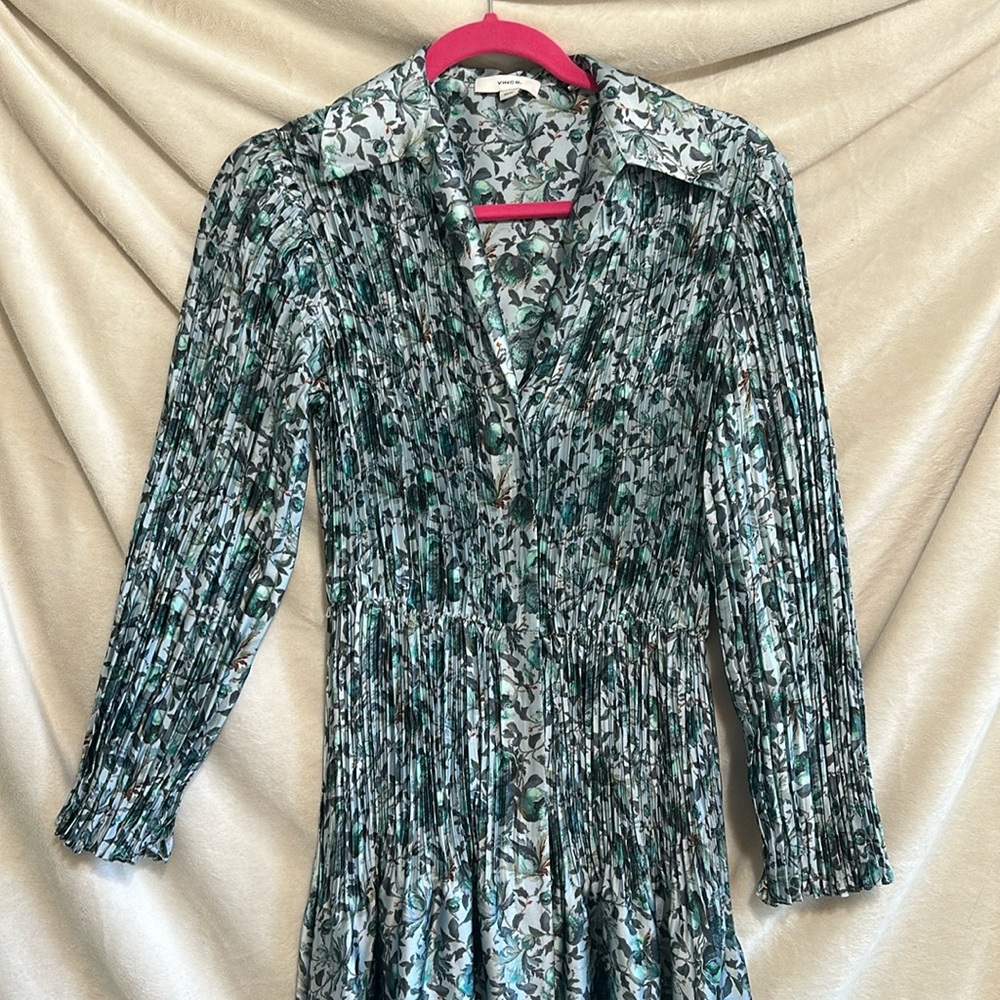 Vince Green Floral Pleated Midi Dress